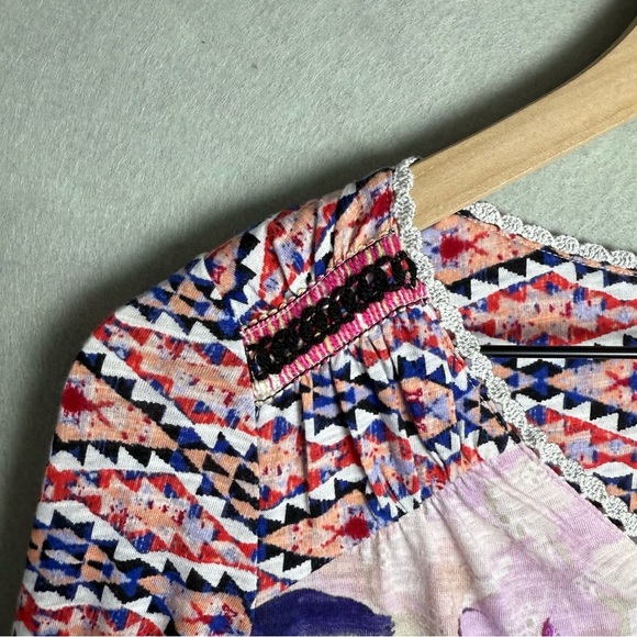 Anthropologie Akemi + Kin Top Women's Size XS Floral Print Raglan Lace Trim Boho - Picture 6 of 11